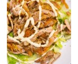 7. Kurací gyros šalát  (paradajka, uhorka, paprika, šalát, kuracie upravené na spôsob gyrosu, dressing)